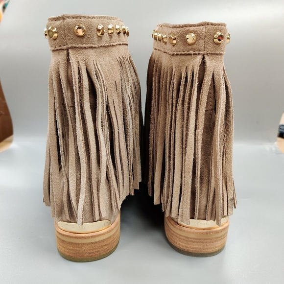 MICHAEL MICHAEL KORS Billy Fringed Ankle Boot Studded Suede Bootie Neutral 6 - Picture 9 of 14